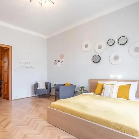 Raday Apartment *